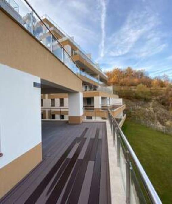 Apartamento Modern With City-view Near Poiana