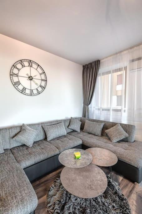 Modern With City-view Near Poiana Apartamento *